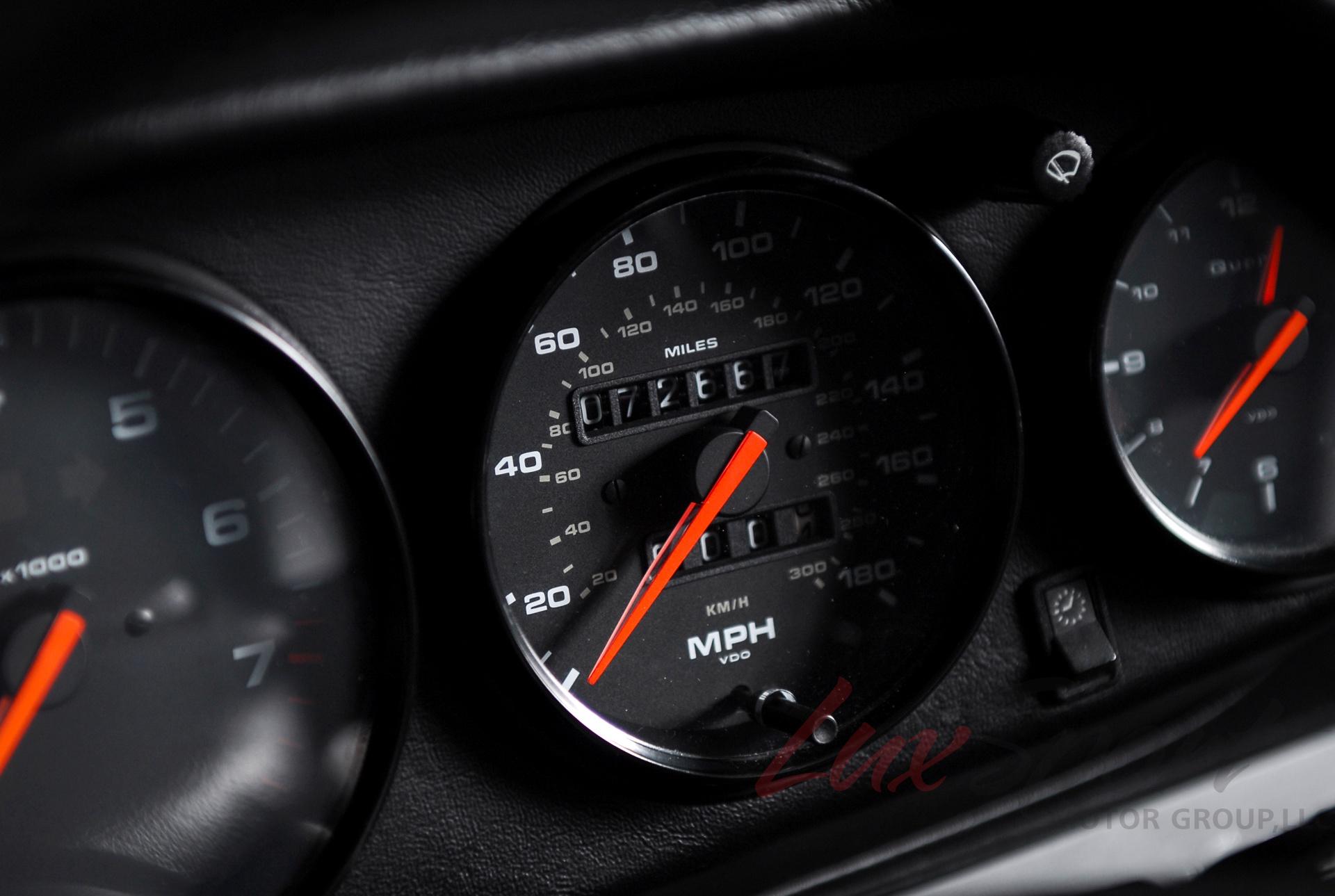 1995 Porsche 993 Carrera 2 Coupe Carrera