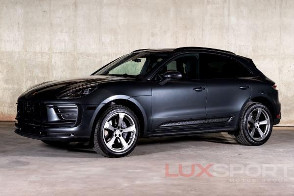 Used 2022 Porsche Macan  | Woodbury, NY