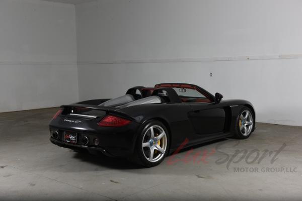 Used 2005 Porsche Carrera GT  | Woodbury, NY