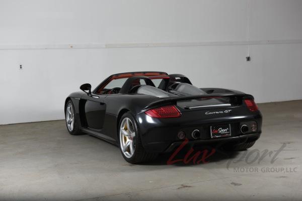 Used 2005 Porsche Carrera GT  | Woodbury, NY