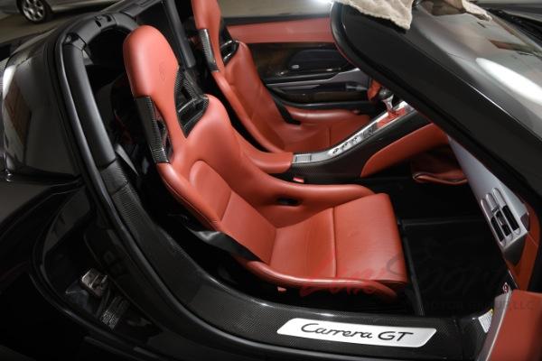 Used 2005 Porsche Carrera GT  | Woodbury, NY