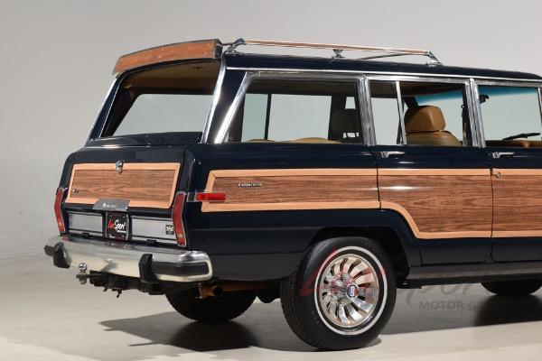 Used 1985 Jeep Grand Wagoneer  | Woodbury, NY