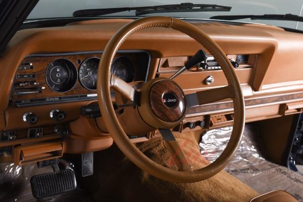 Used 1985 Jeep Grand Wagoneer  | Woodbury, NY