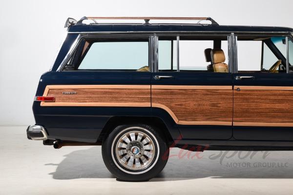 Used 1985 Jeep Grand Wagoneer  | Woodbury, NY