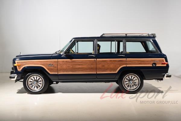 Used 1985 Jeep Grand Wagoneer  | Woodbury, NY